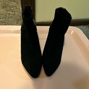 Women’s black high heels
